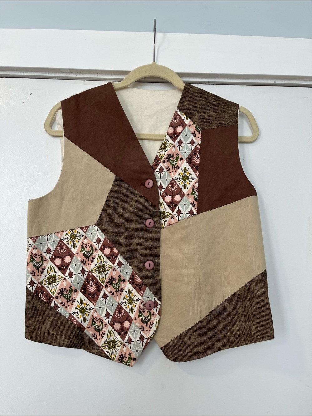 Patchwork V-Neck Vest Brown Tan vintage tan button front women’s medium chicken